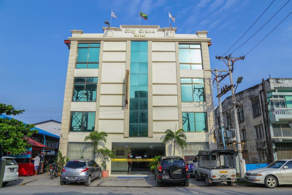 City Grand Hotel Mandalay Bagian luar foto