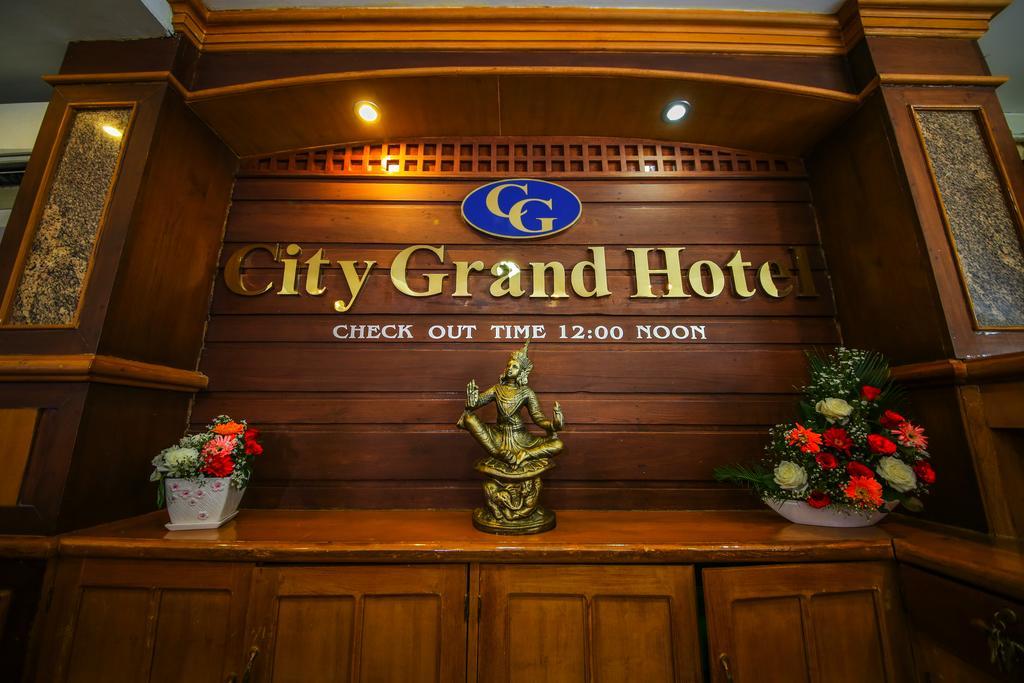 City Grand Hotel Mandalay Bagian luar foto