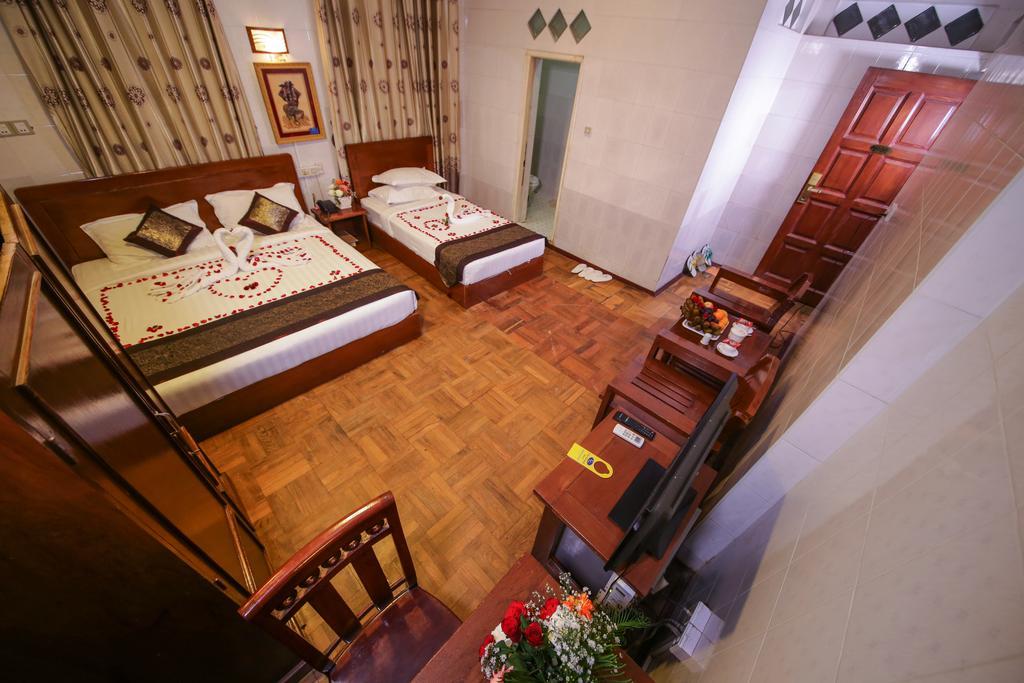 City Grand Hotel Mandalay Bagian luar foto