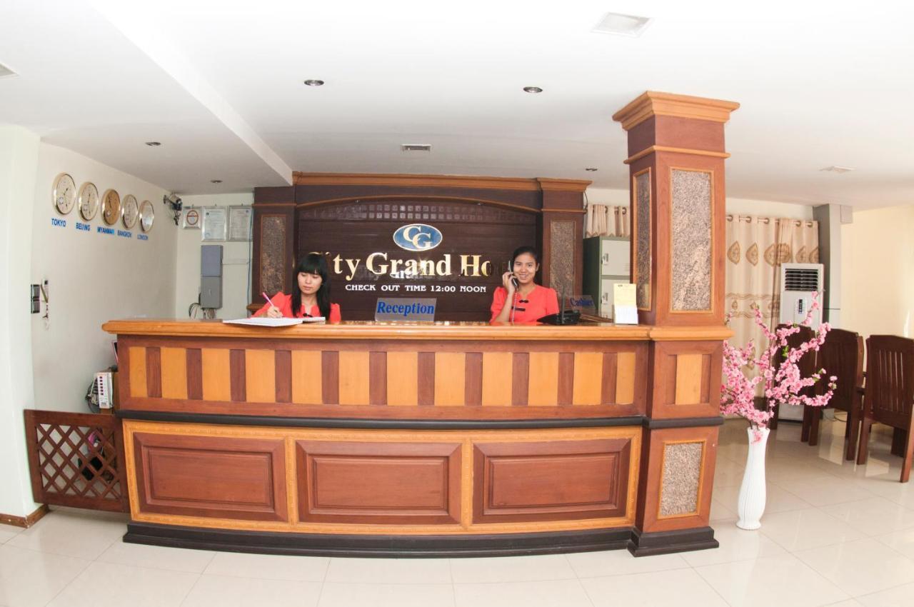City Grand Hotel Mandalay Bagian luar foto