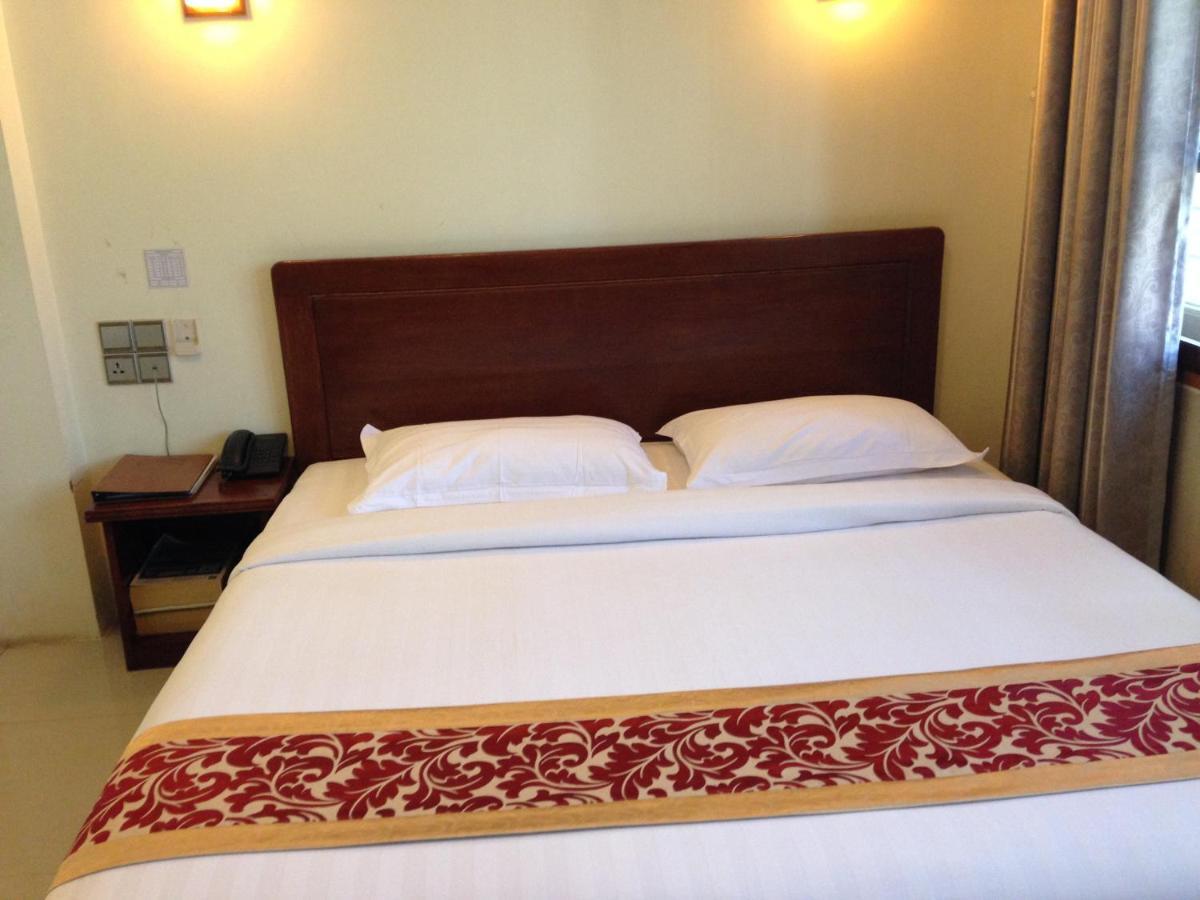 City Grand Hotel Mandalay Bagian luar foto